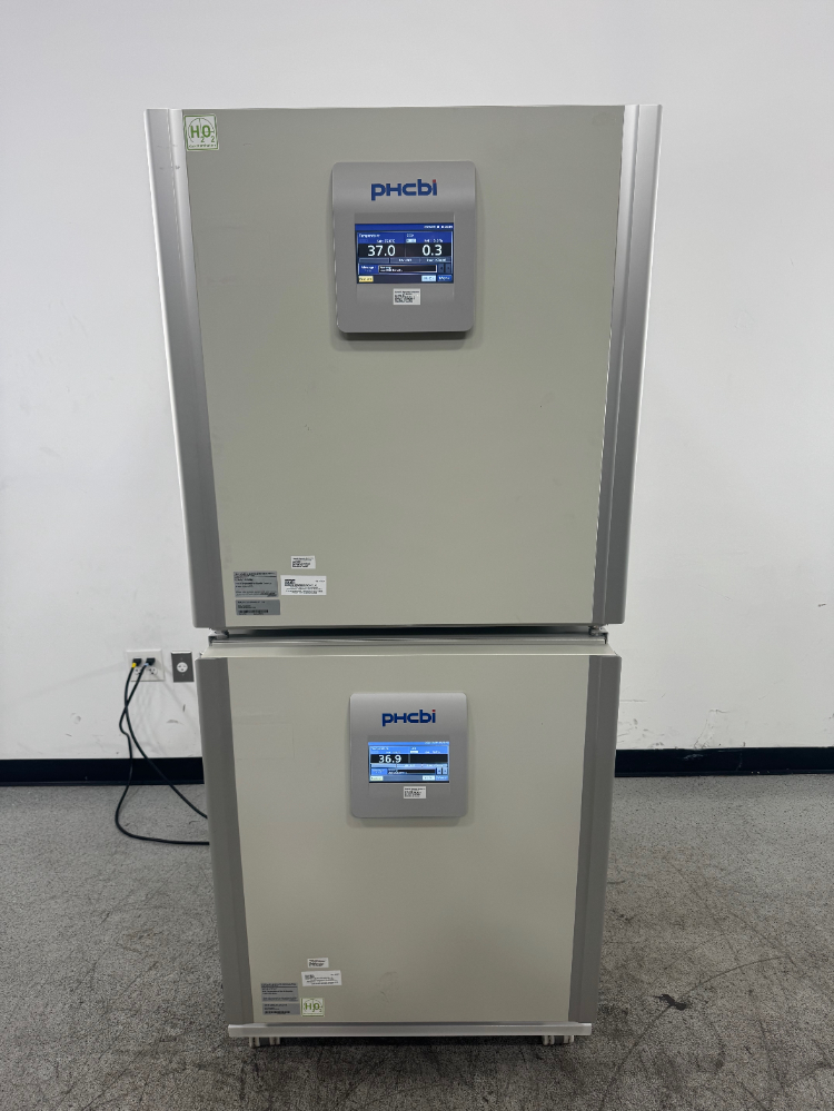 Image of PHCBI Doublestack CO2 Incubator